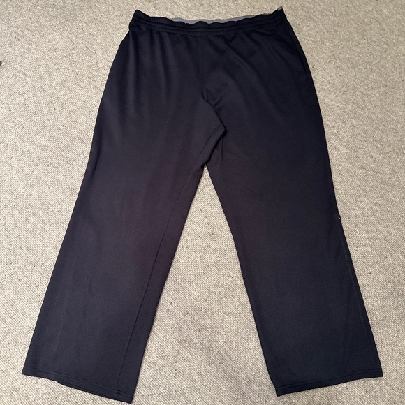 UNDER ARMOUR BLACK LOOSE FIT ATHLETIC PANTS WITH POCKETS, DRAWSTRING AND DETAILS - Picture 1 of 8
